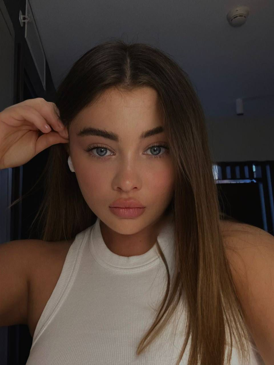 Model Angelina 