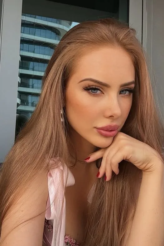 Model Mira 